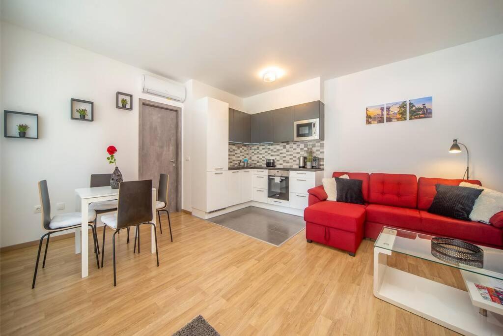 Grace Pine Apartment 1 بودابست المظهر الخارجي الصورة